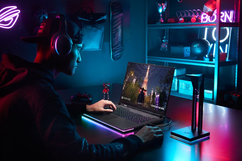 A Gamer Enjoys His Game With Vivid Mini Led Panel of Strix Scar 18